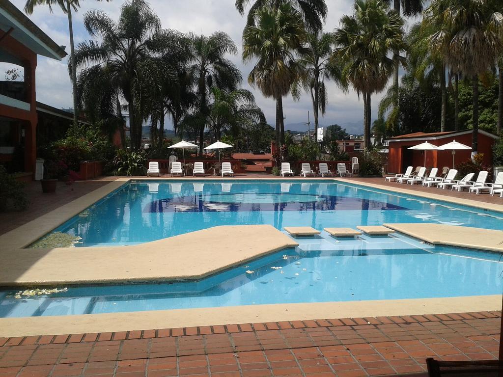 Hotel Fortin De Las Flores Bagian luar foto