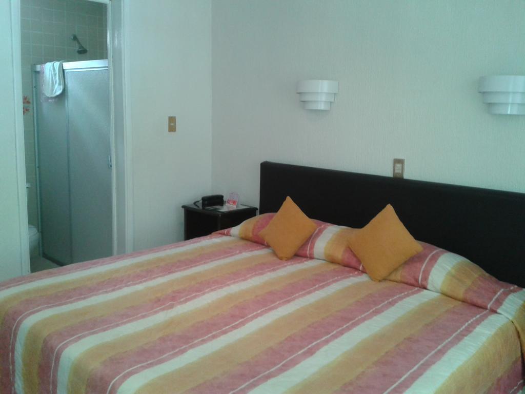 Hotel Fortin De Las Flores Ruang foto