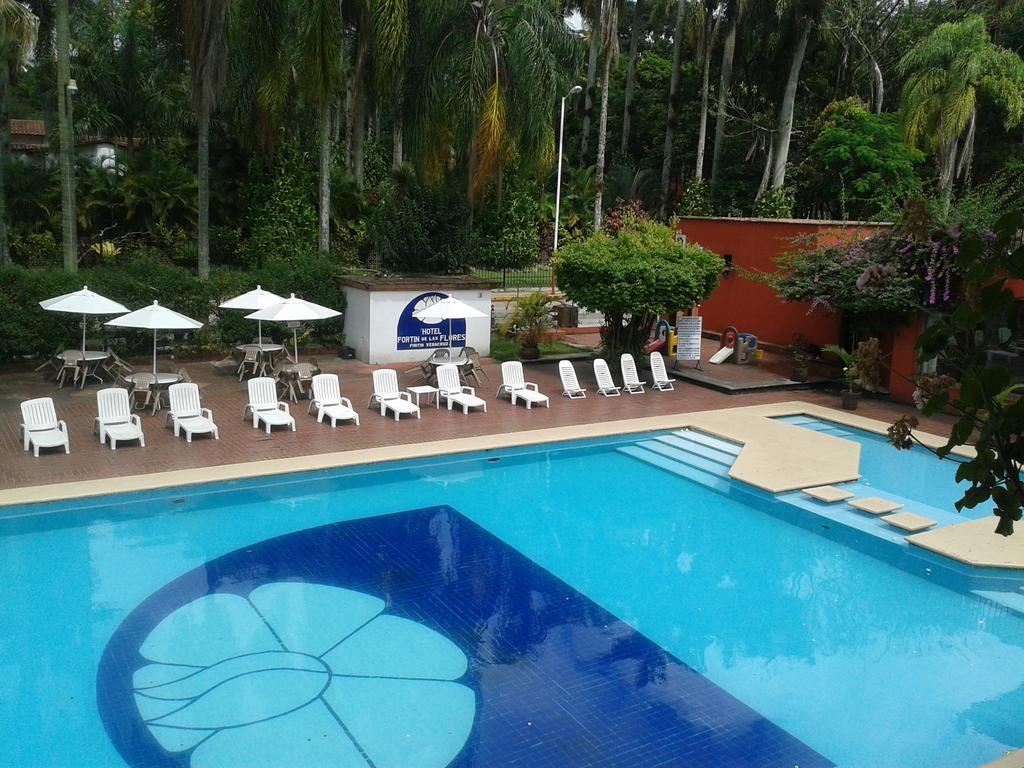 Hotel Fortin De Las Flores Bagian luar foto