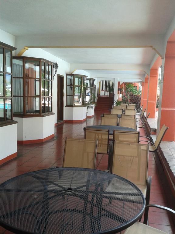 Hotel Fortin De Las Flores Bagian luar foto