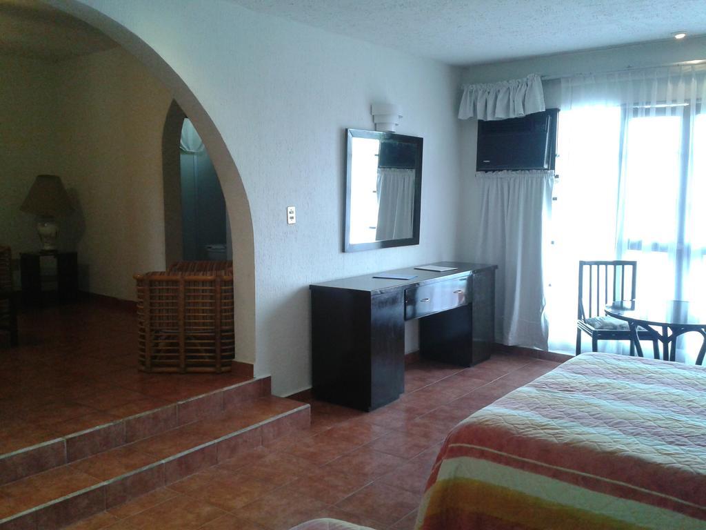 Hotel Fortin De Las Flores Bagian luar foto