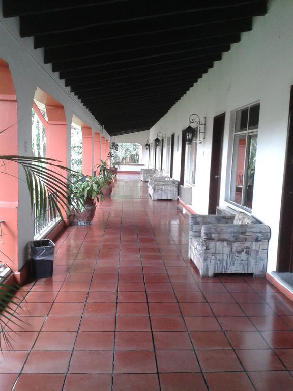 Hotel Fortin De Las Flores Bagian luar foto