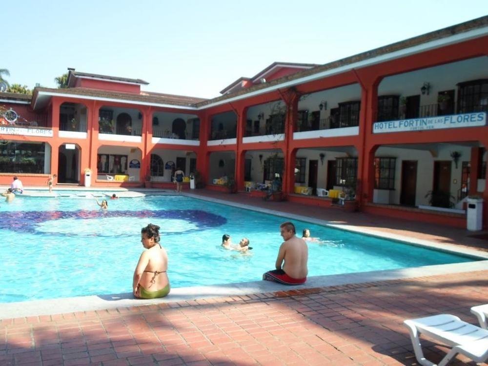 Hotel Fortin De Las Flores Bagian luar foto