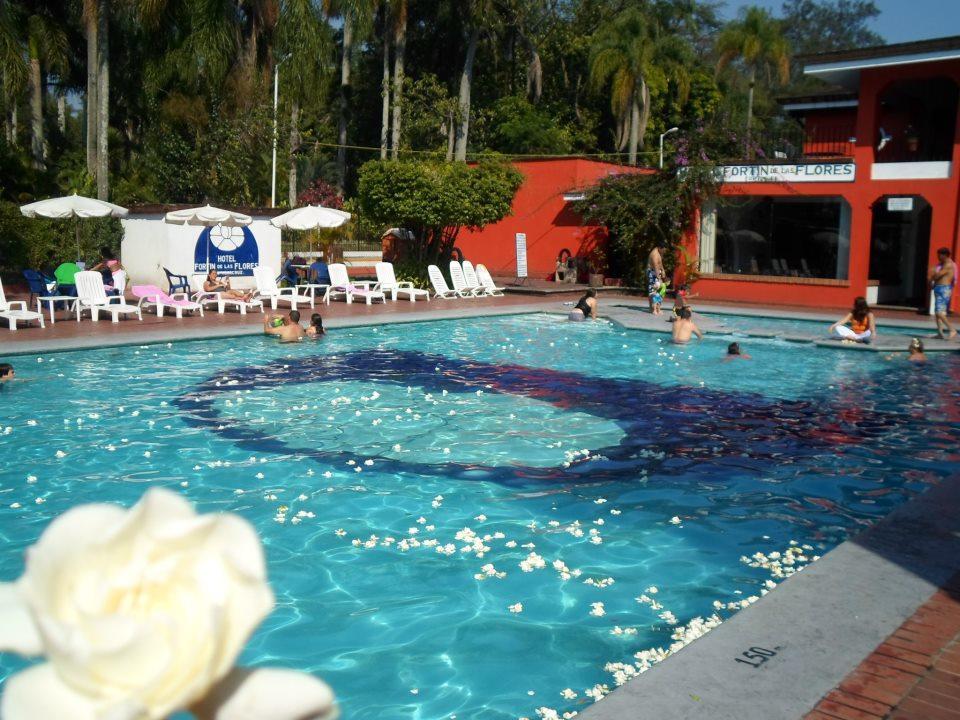 Hotel Fortin De Las Flores Bagian luar foto